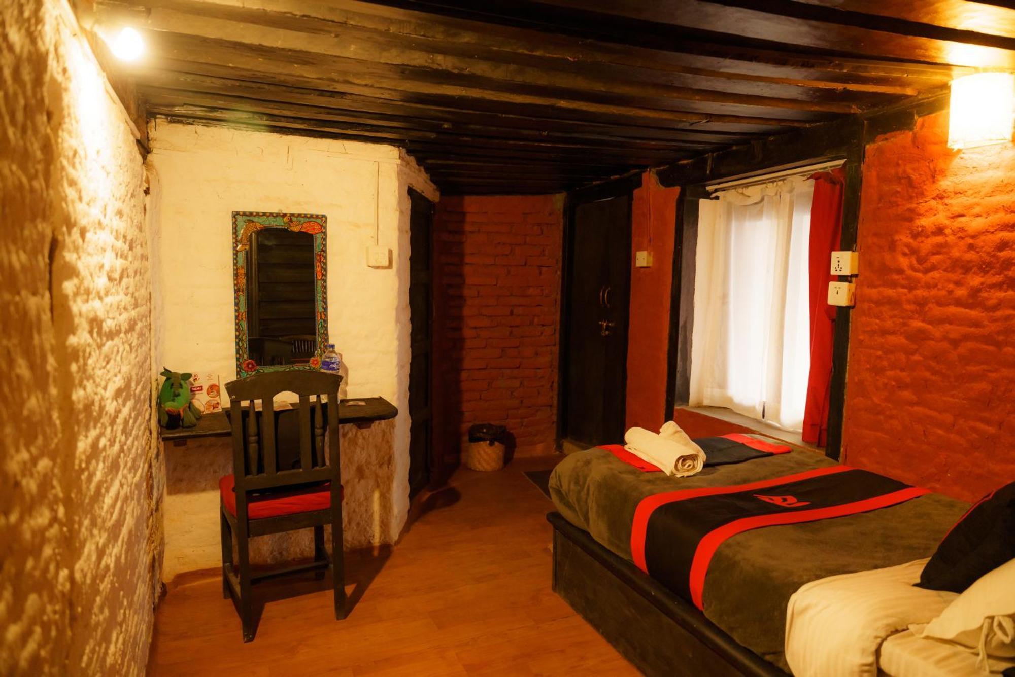 Hira Guest House Lalitpur Exterior foto